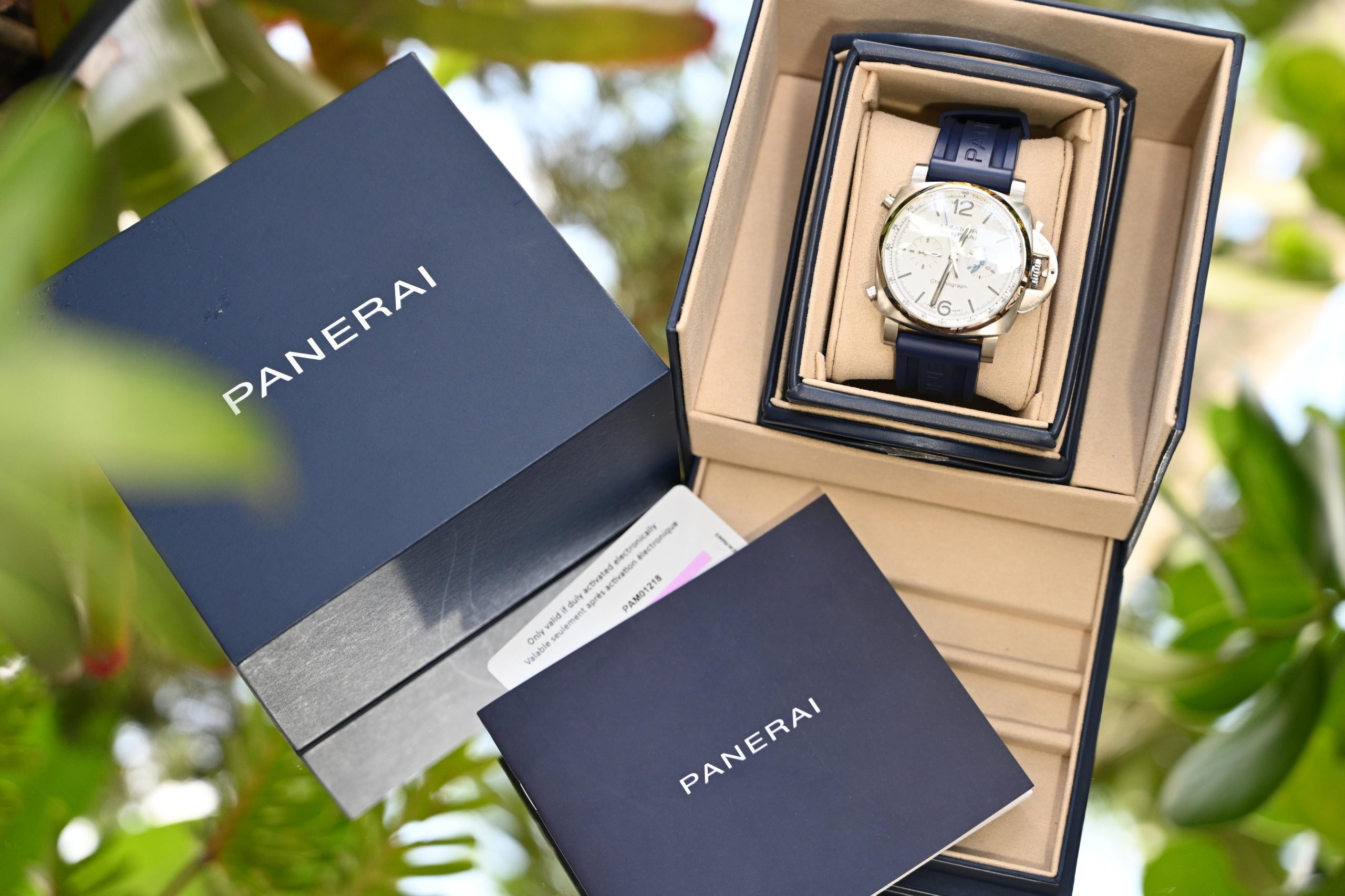 Panerai Luminor Chrono PAM01218 44mm White Dial Blue Rubber Strap Full Set 2024 - Image 7